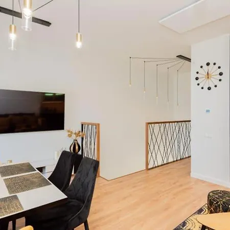 Apartamento Black Gold