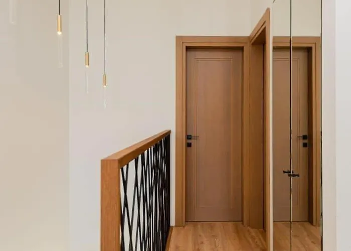 Apartment Black Gold *