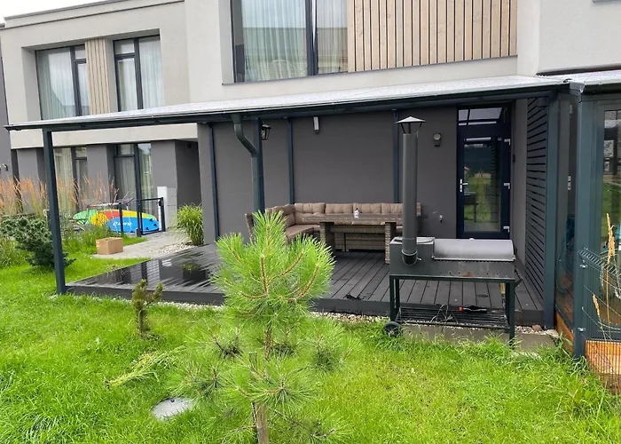 Black Gold Apartment *